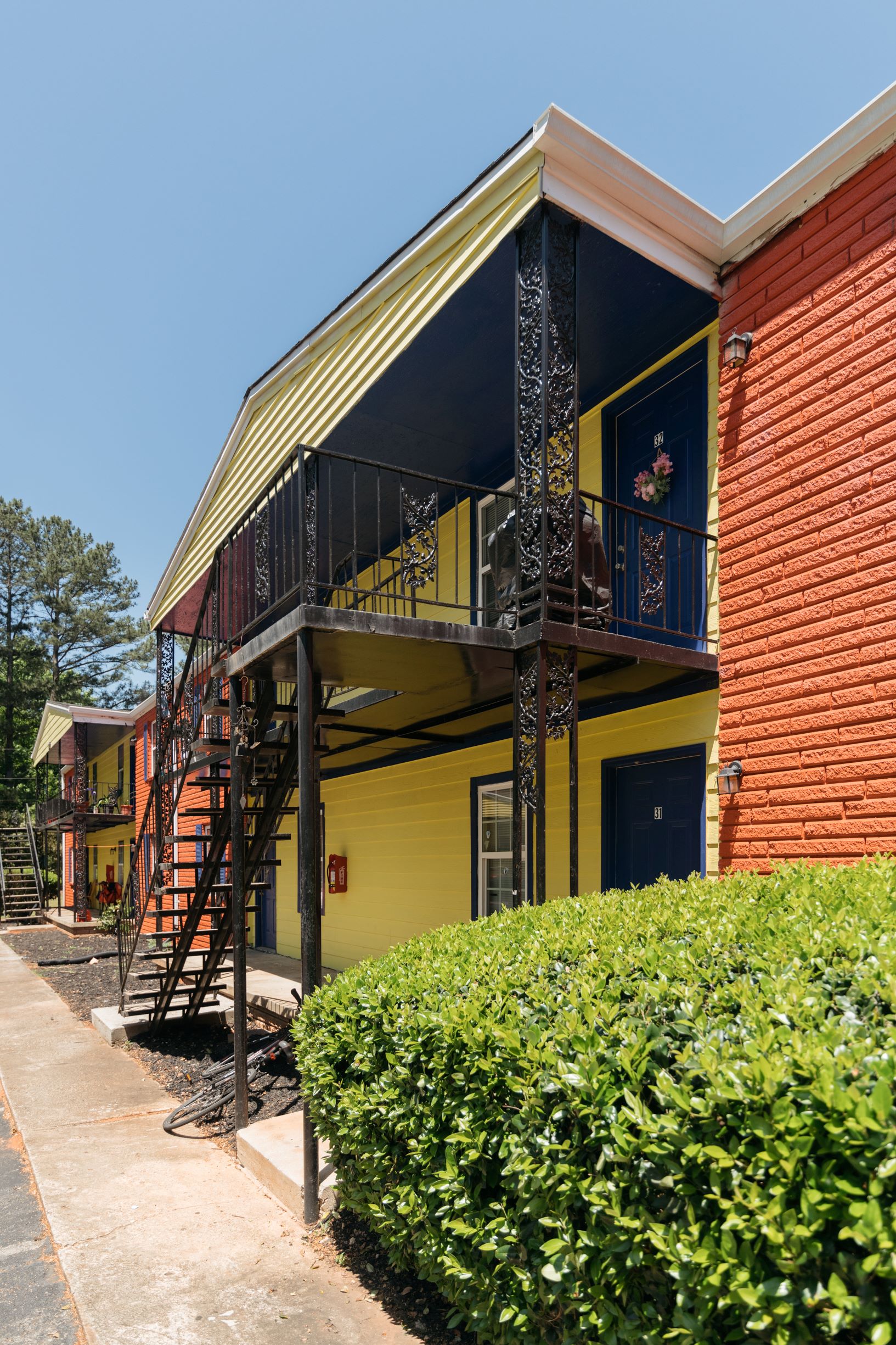 Midwood Manor apartments Situated in the heart of the Southwest Marietta area at 2044 S Cobb Dr SE